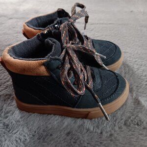 Boys OshKosh Boots Size 5 M